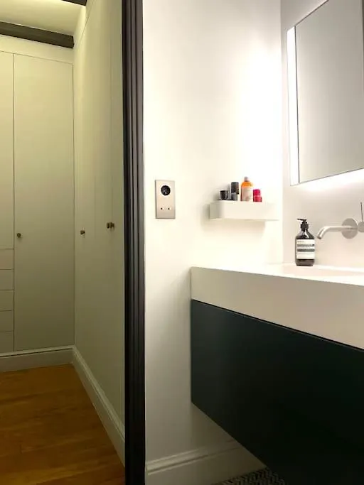 Golden Braque: Luxury Meet History Apartment Paris France